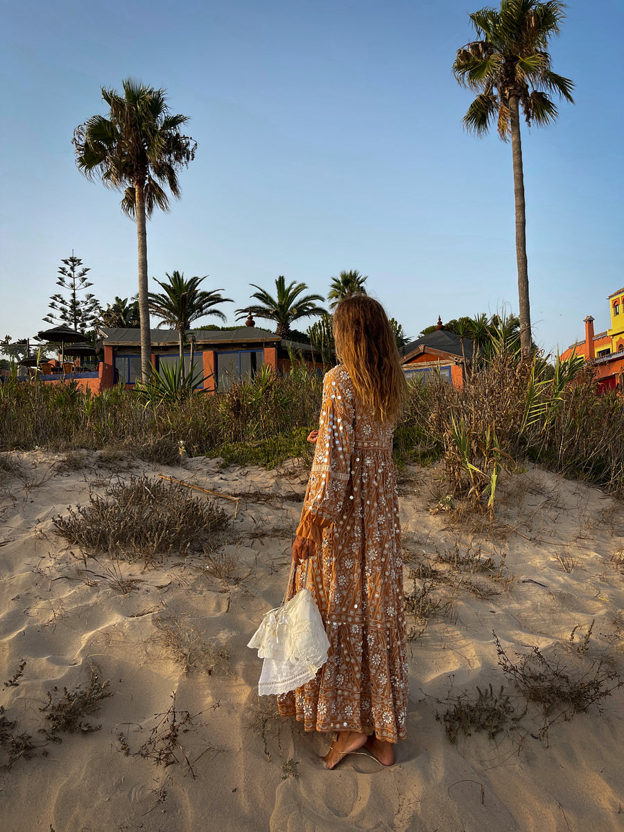 VESTIDO KAFTÁN DE LENTEJUELAS